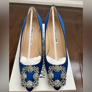 Manolo Blahnik HANGISI 70 Blue Satin Jewel Buckle Pumps